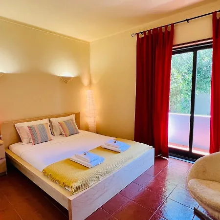 By The Sea Mindelo Pool House Villa Vila Cha (Porto)