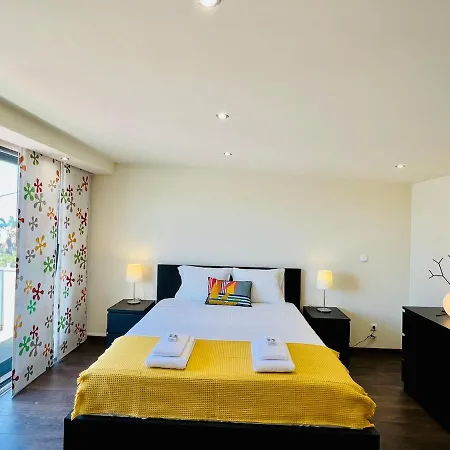 By The Sea Mindelo Pool House * Vila Cha (Porto)