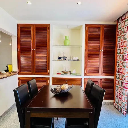 Villa By The Sea Mindelo Pool House